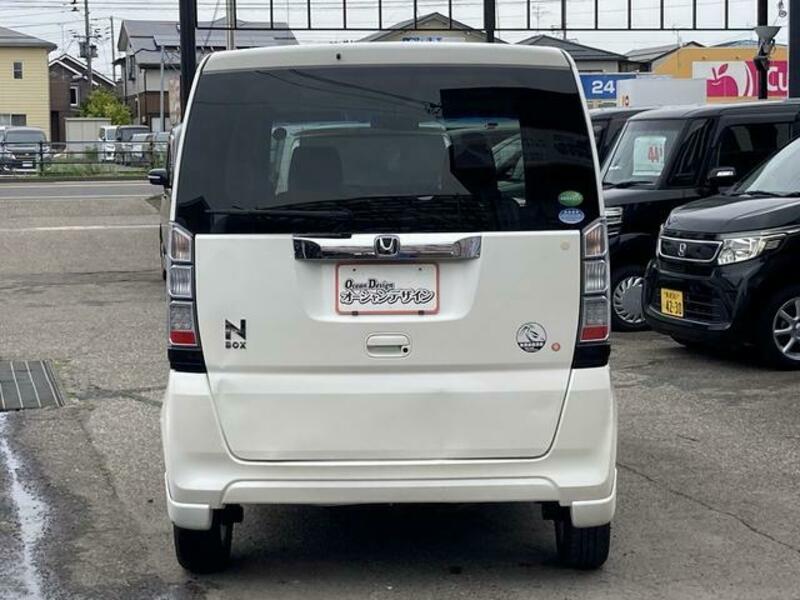 N BOX