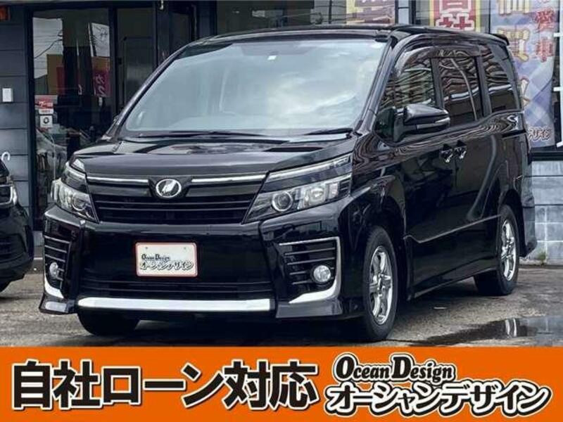 TOYOTA VOXY