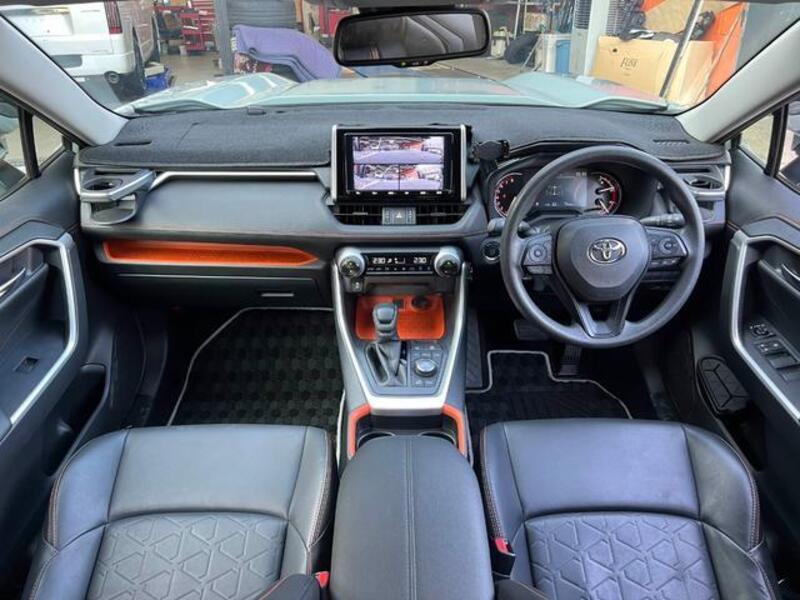 RAV4