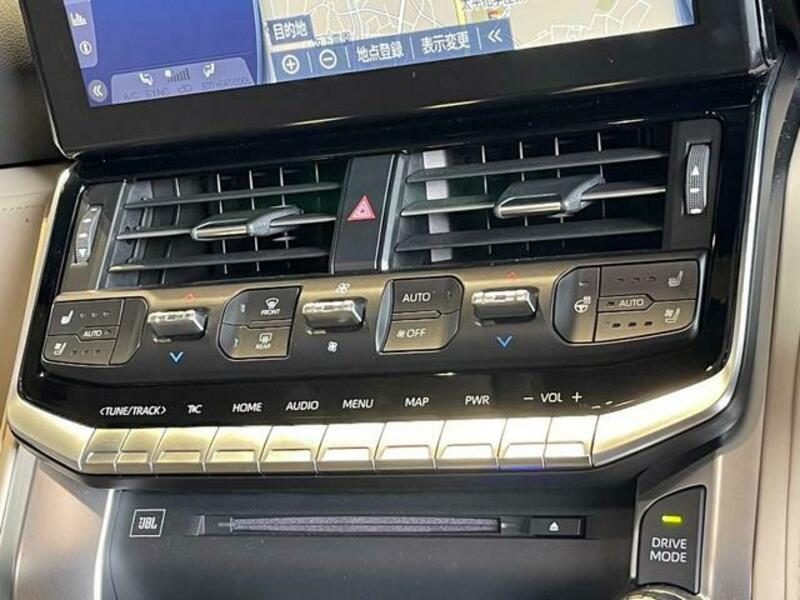 LAND CRUISER