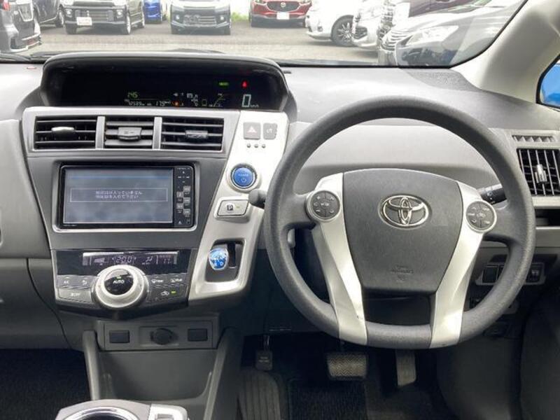 PRIUS ALPHA