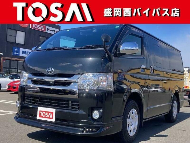 TOYOTA HIACE VAN