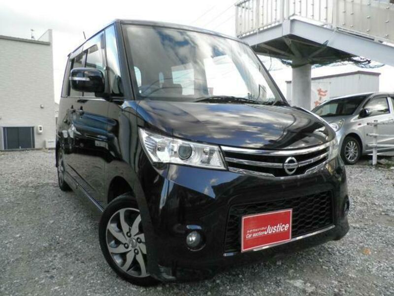 NISSAN ROOX