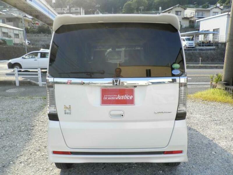 N BOX CUSTOM
