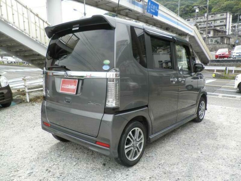 N BOX CUSTOM