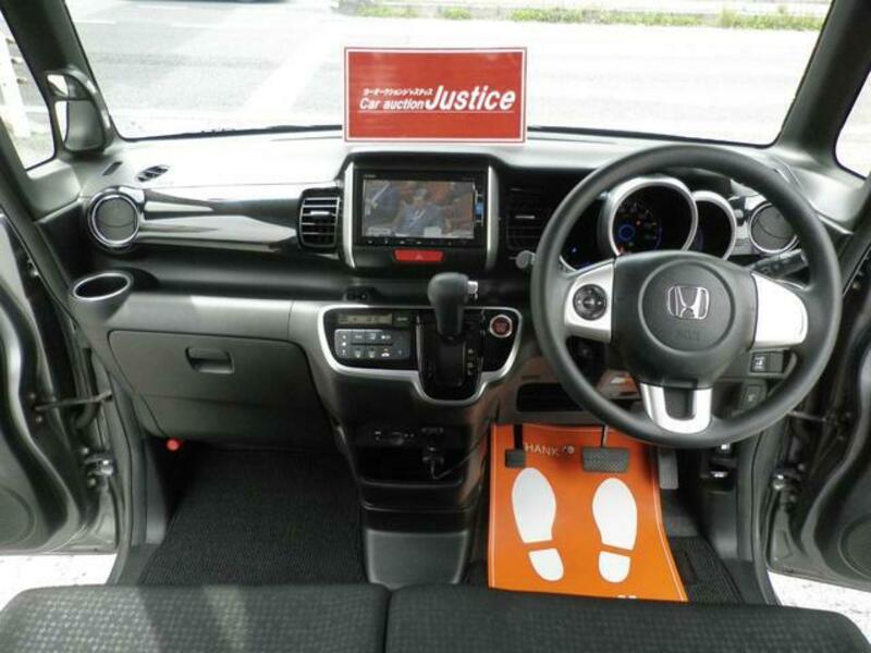 N BOX CUSTOM