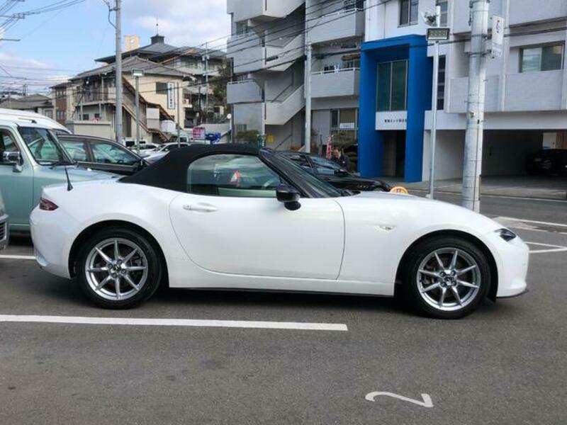 ROADSTER