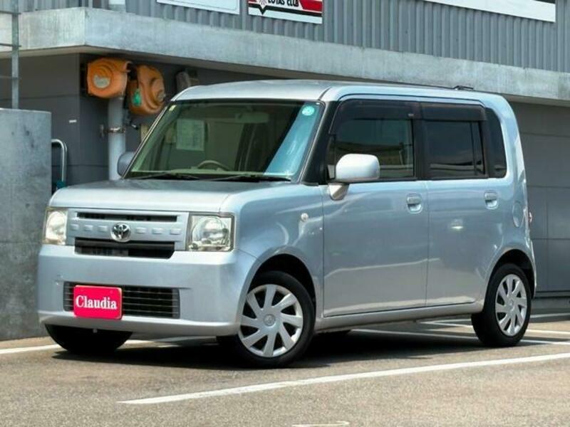 TOYOTA PIXIS SPACE