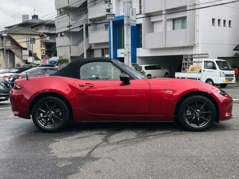 ROADSTER
