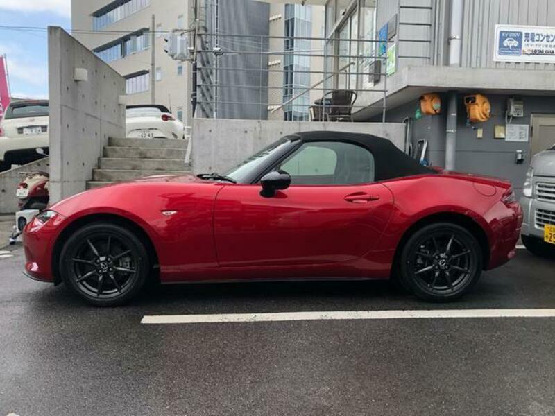 ROADSTER