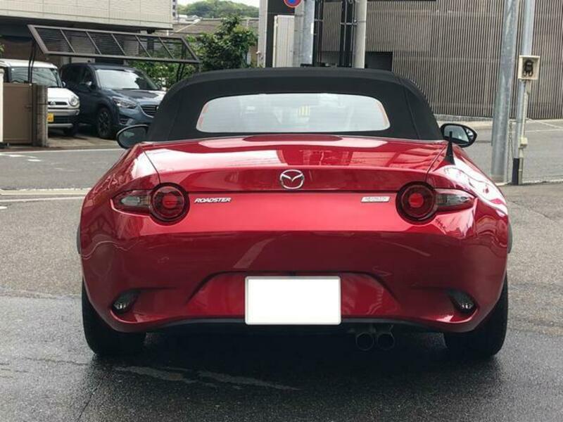 ROADSTER