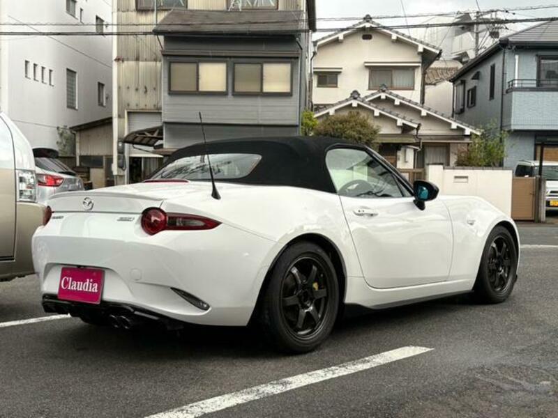 ROADSTER
