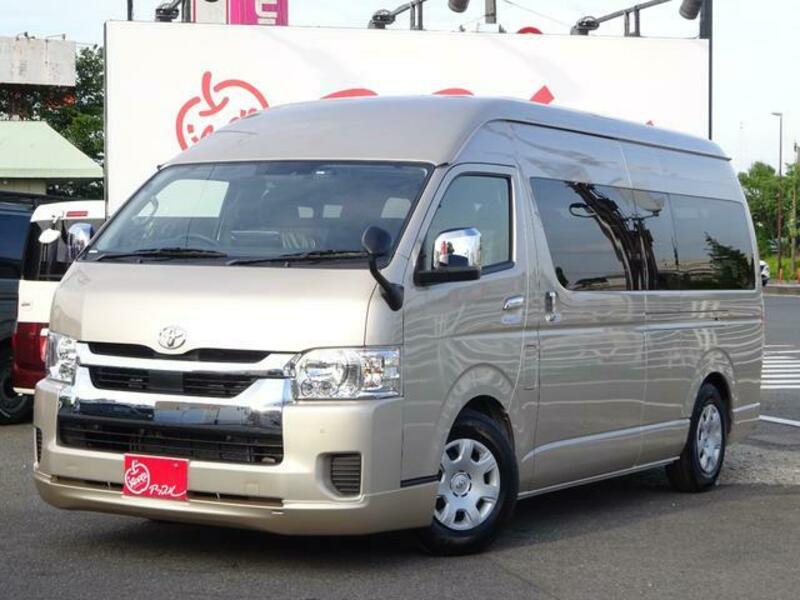 TOYOTA HIACE WAGON
