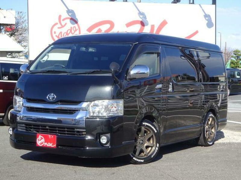 TOYOTA HIACE WAGON