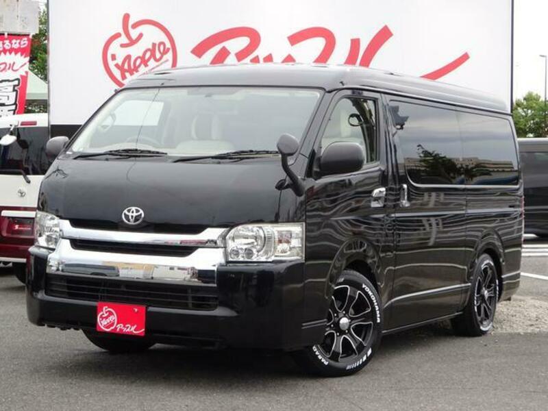TOYOTA HIACE WAGON