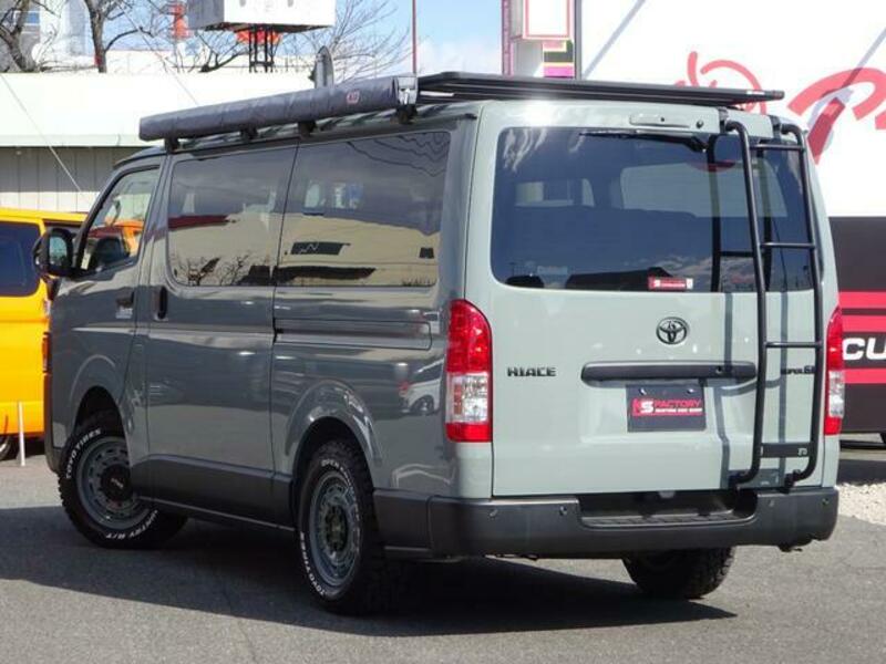 HIACE VAN