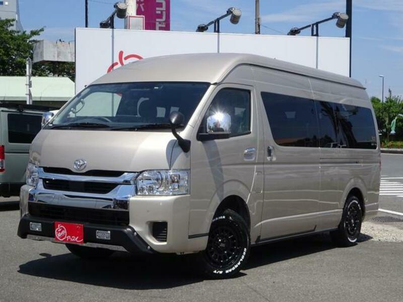 TOYOTA HIACE WAGON