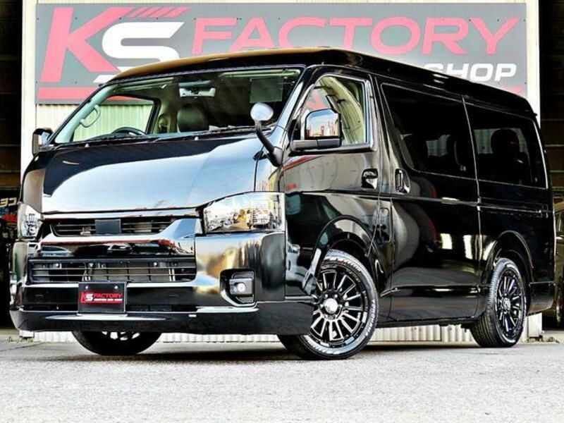 TOYOTA HIACE WAGON