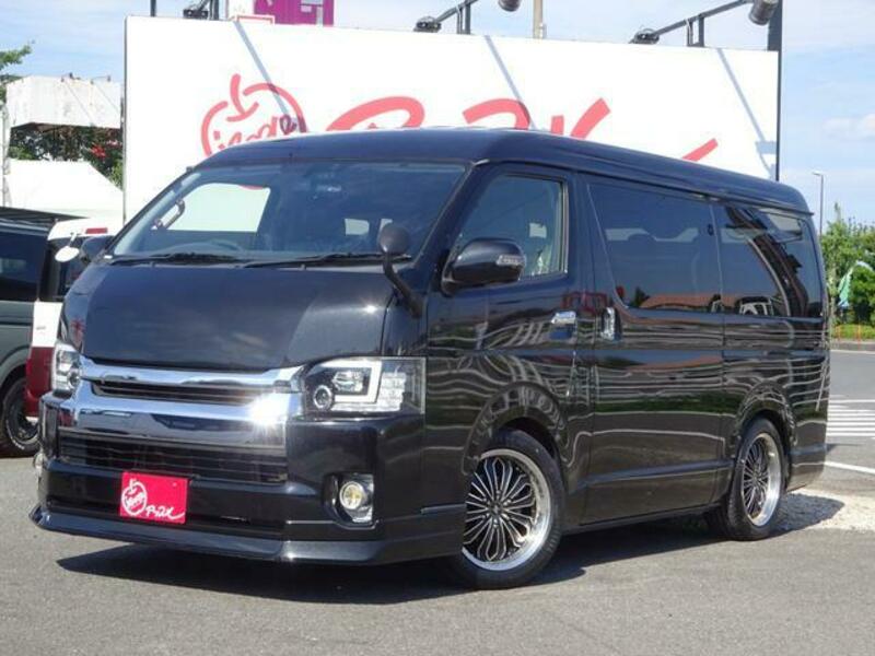 TOYOTA HIACE WAGON