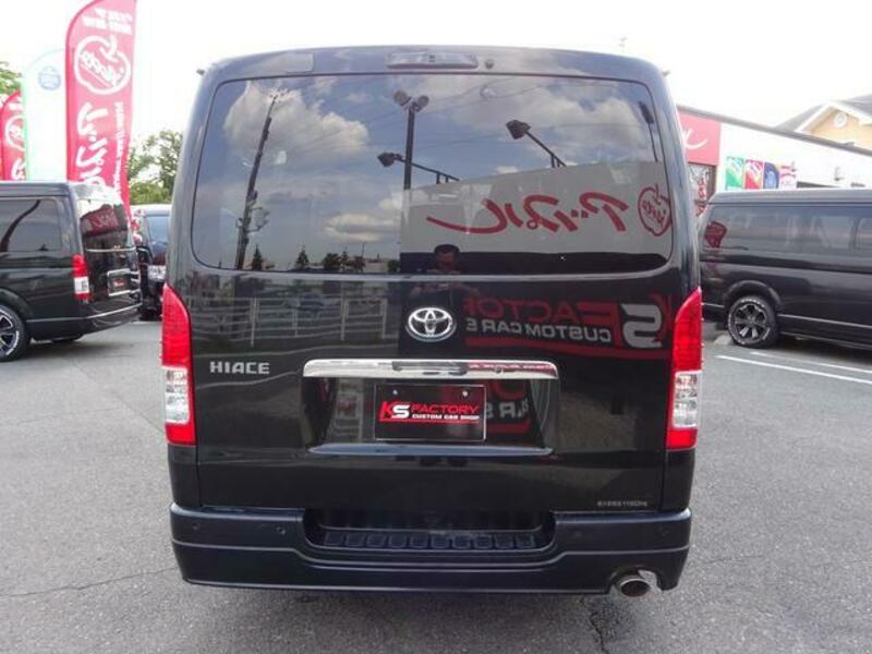 HIACE VAN