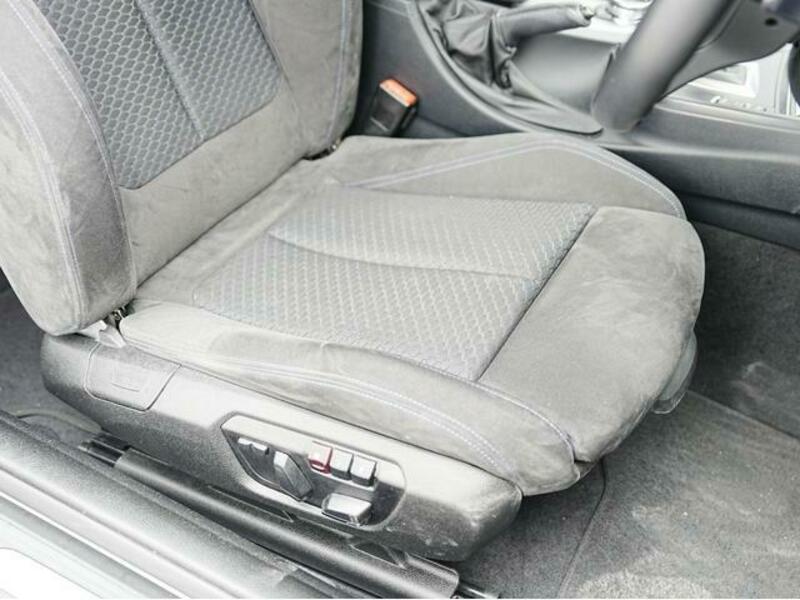 4 SERIES