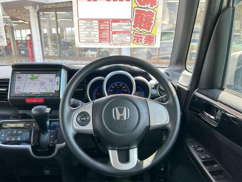 N BOX CUSTOM