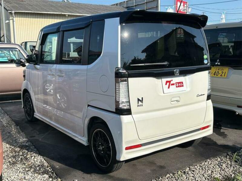 N BOX CUSTOM