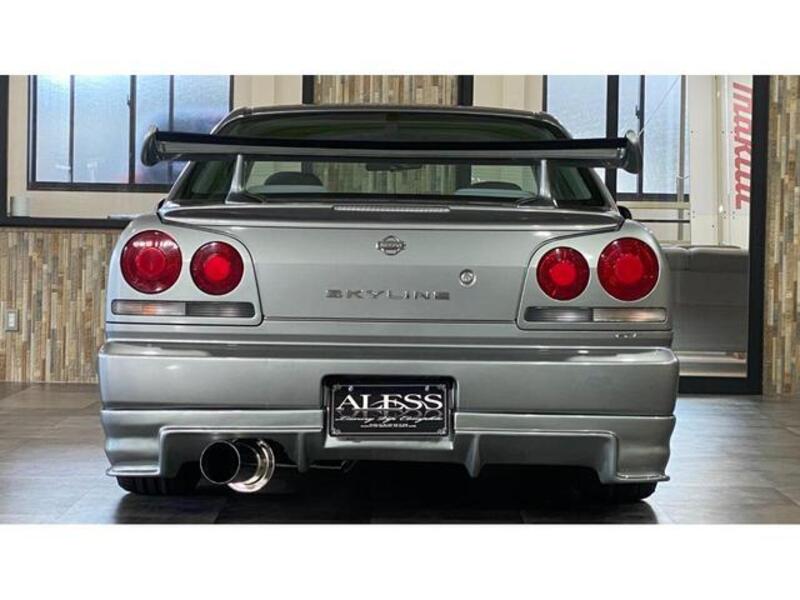 SKYLINE