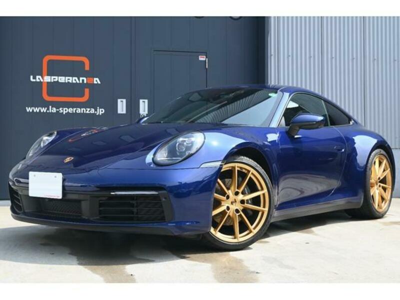 911