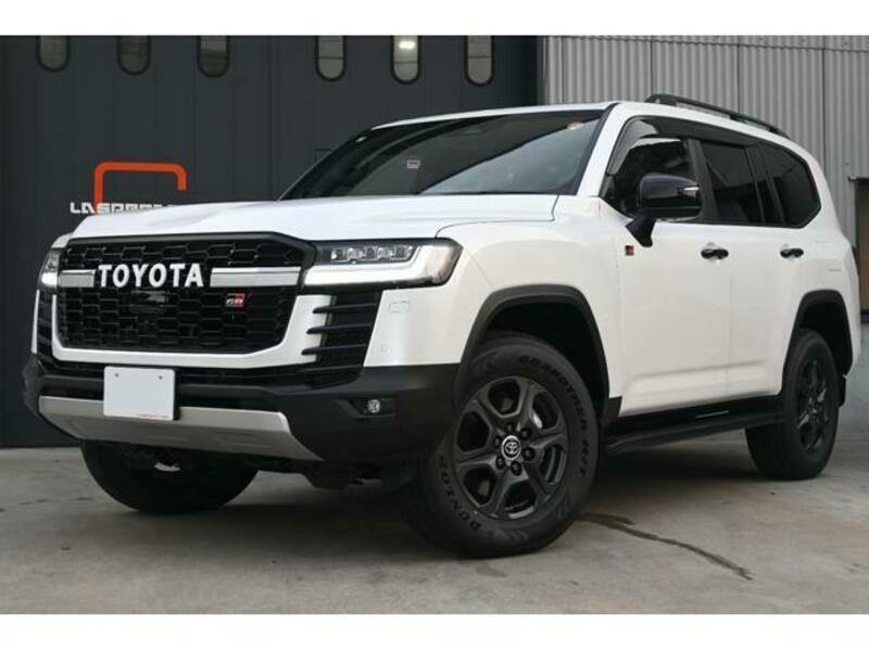 LAND CRUISER