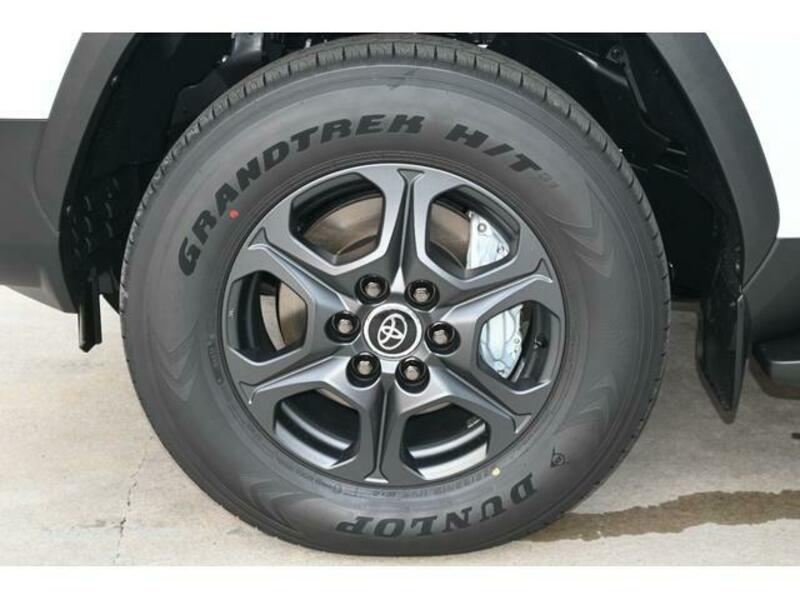 LAND CRUISER