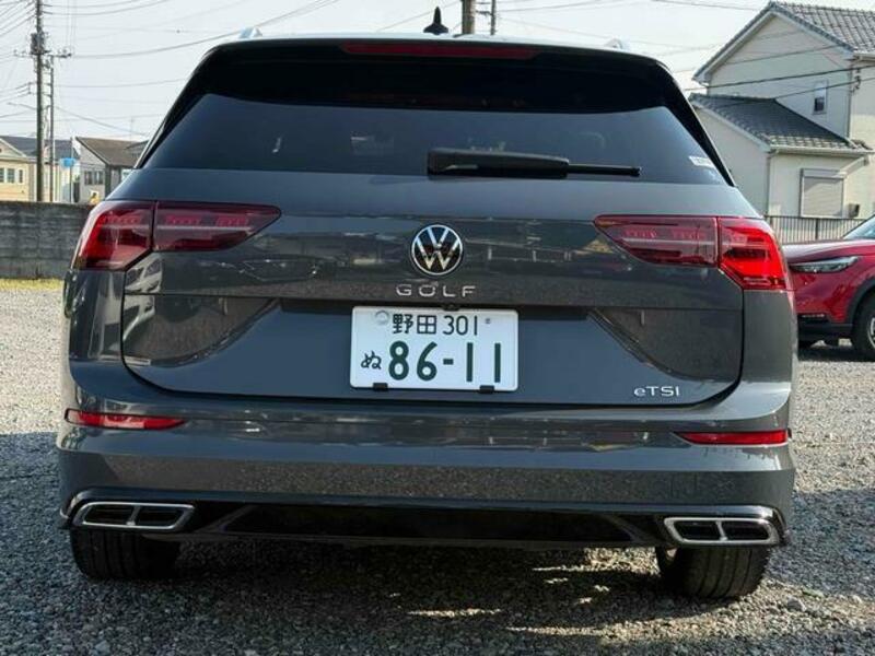 GOLF VARIANT