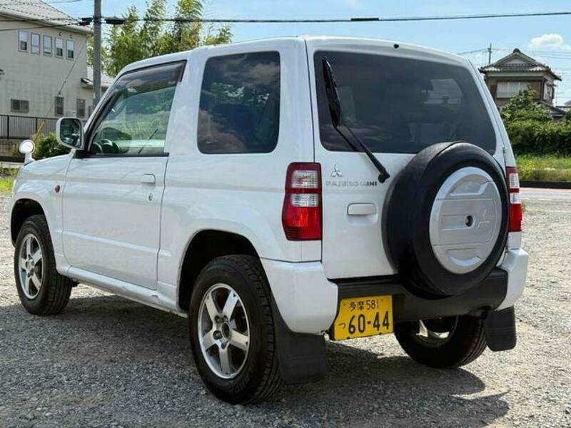 PAJERO MINI