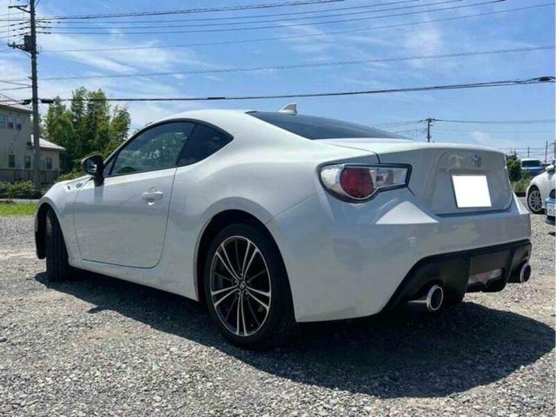 86