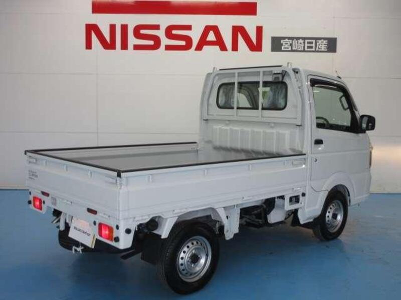 CLIPPER TRUCK