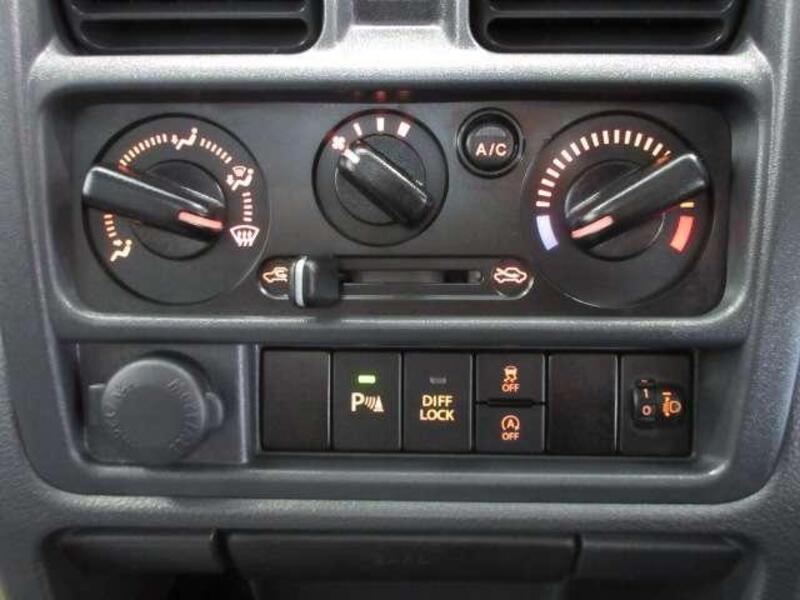CLIPPER TRUCK