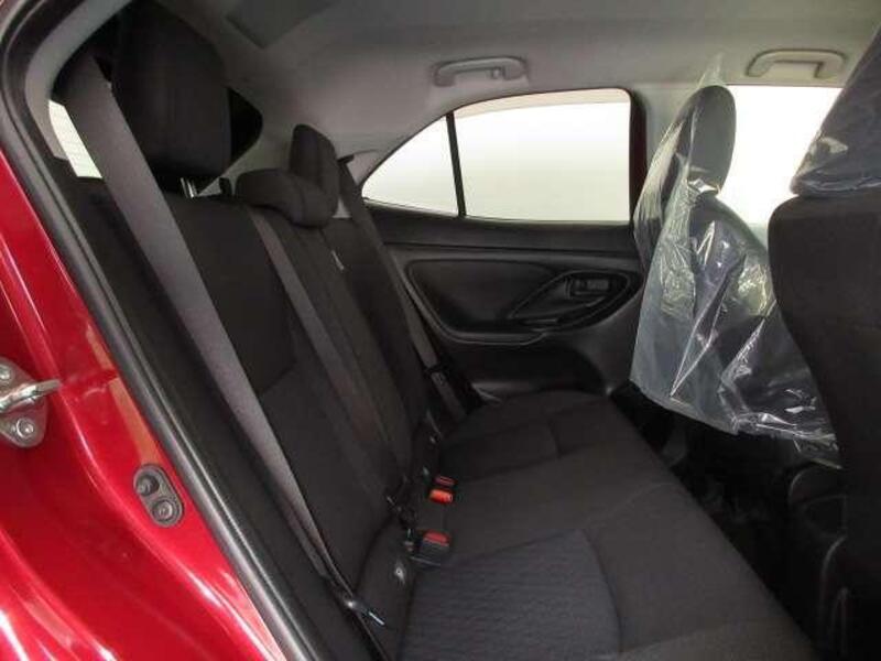 YARIS CROSS