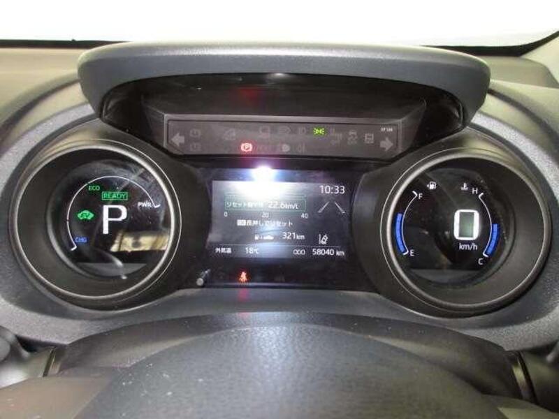 YARIS CROSS