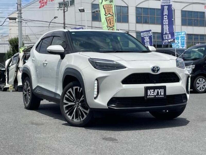 YARIS CROSS