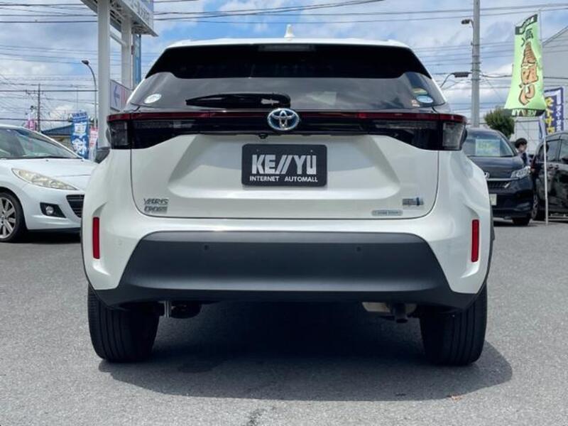 YARIS CROSS