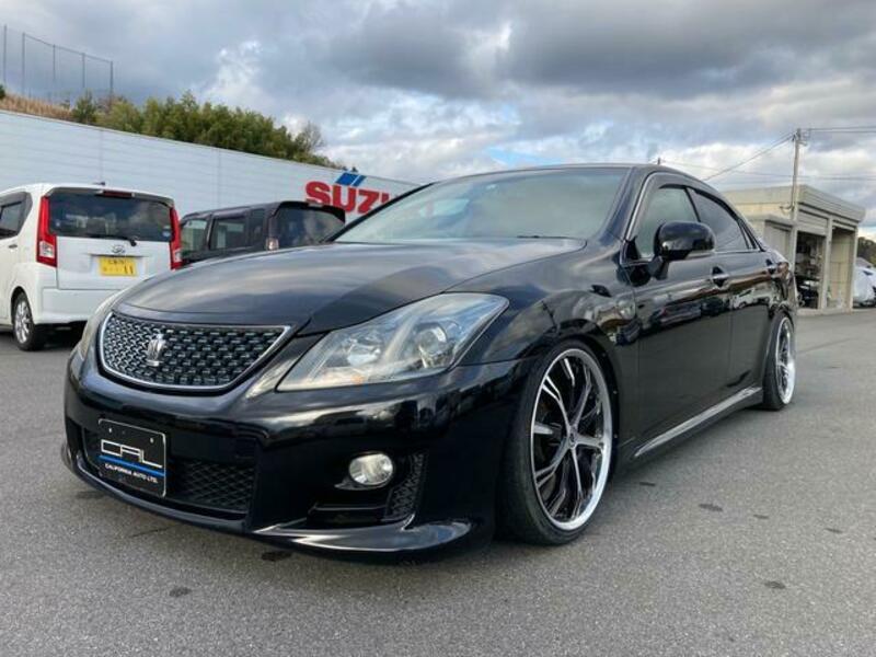TOYOTA CROWN
