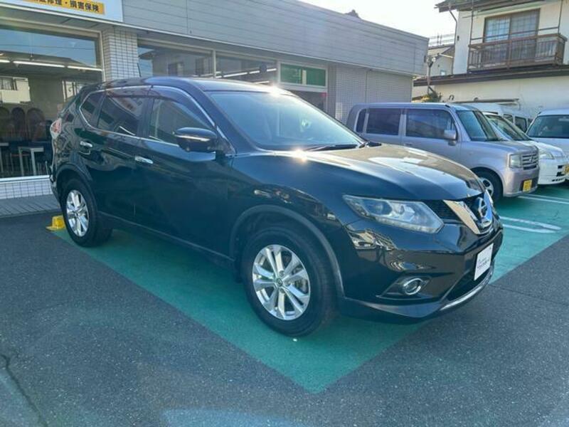 X-TRAIL