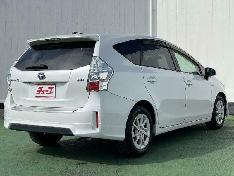 PRIUS ALPHA