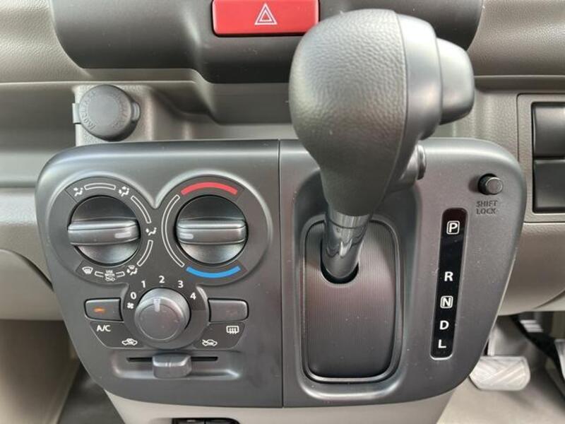 MINICAB VAN