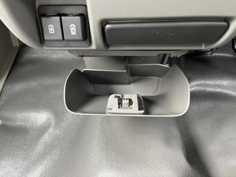 MINICAB VAN