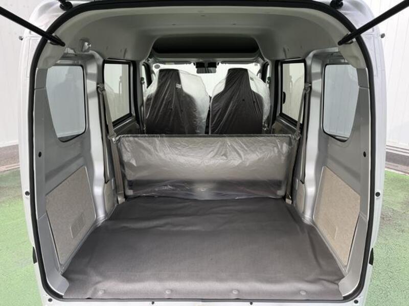 MINICAB VAN