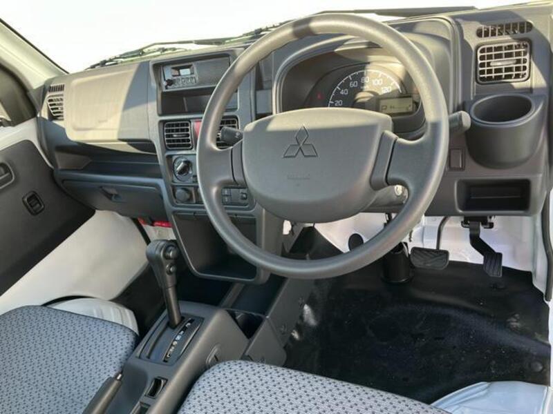 MINICAB TRUCK