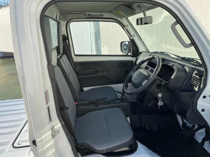 MINICAB TRUCK