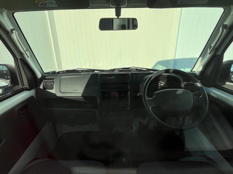 MINICAB TRUCK