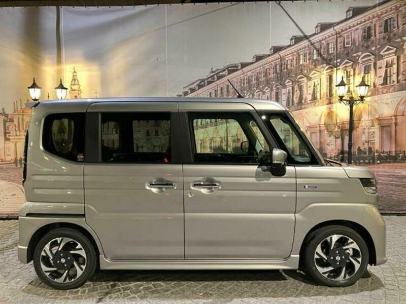 SPACIA CUSTOM